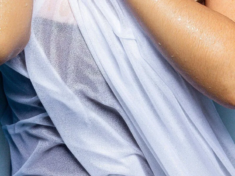 Corpo e emoções: o que o corpo revela quando a mente cala